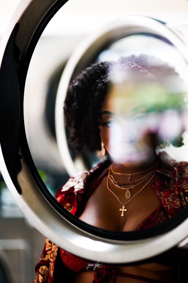__yotev's tweet photo. RAW B***H 📸
•
•
Model: @asiaadisa
Photographer: @__yotev
#TTMP #photography #SSU #atlanta #atlantaphotographer #model #melanin #blackisbeautiful #creativity #creative #naturalhairstyles #beauty #photos #pose #blackownedphotography https://t.co/IeweZGQ52h
