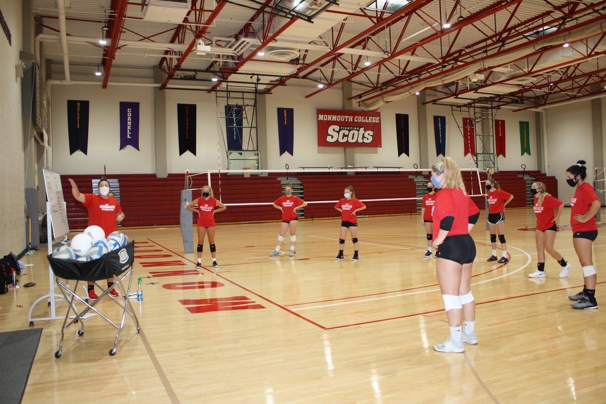 MCFightingScots's tweet photo. Practice is (safely) in session. 🔴⚫️⚪️ #RollScots https://t.co/Cv3STEM3U7