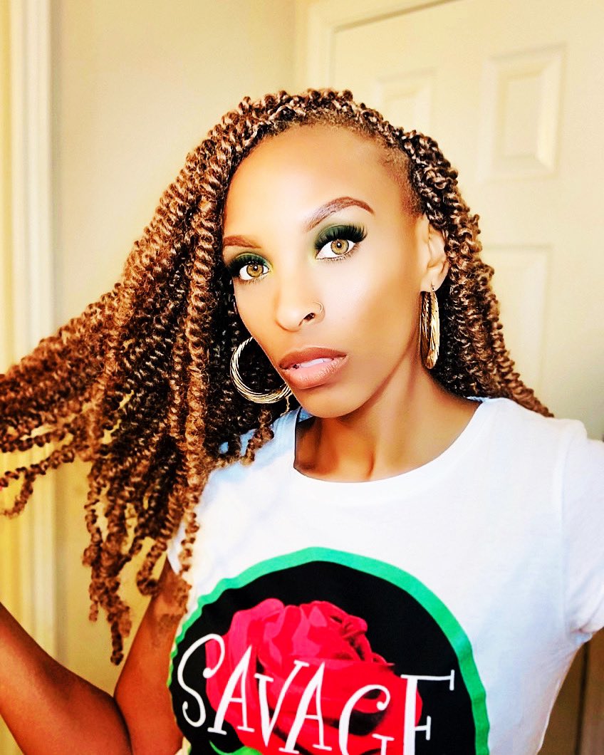 KaressaLockhart's tweet photo. My own photo shoot 💋 #model #love#scoutme #eyes #followme #modelworld #fame #like #BlackLivesMatter #brownskin #pose #htown #hottie https://t.co/xu5ZqJxL21