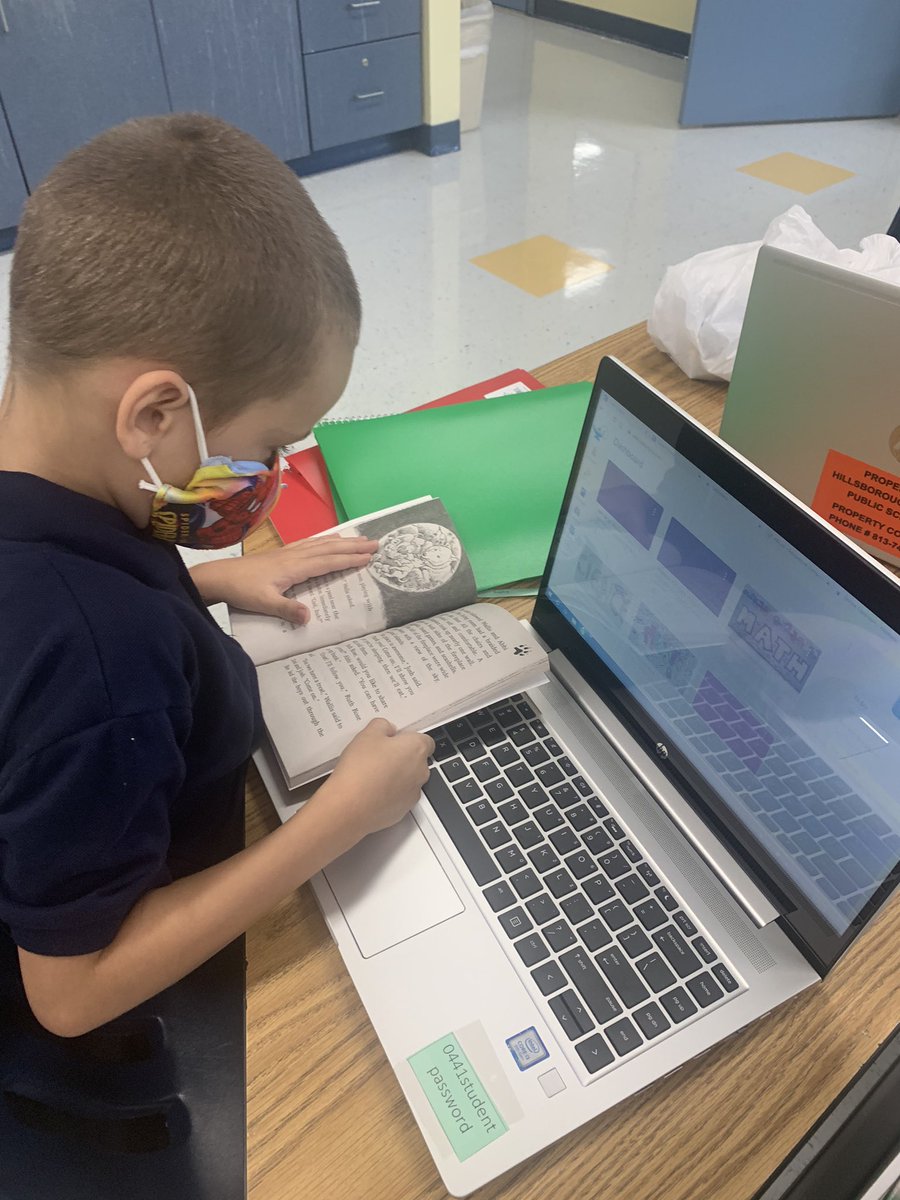 mmtookes's tweet photo. I love how I went from an empty room to a classroom full of learning over the course of a few days 💕 #browardelementary #browardtigers @BrowardElem https://t.co/7eAUx9ZdIF