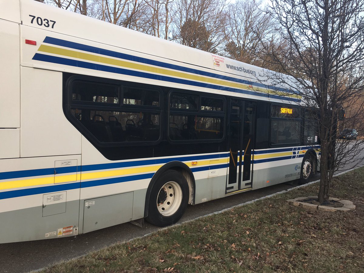 NextgenOrion's tweet image. A little #ThrowbackThursday to what I witnessed a #SuffolkTransit breakdown.

Apparently ARBOC Bus #7107’s front destination board broke and a replacement bus, New Flyer Xcelsior #7037 came to Mutual aid for the #SCTS25 route.

It was a rough ride in one of those minibuses.