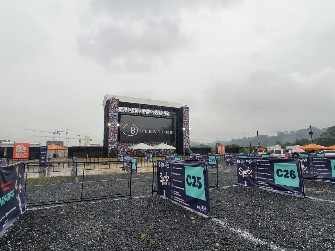 PublinewsGT's tweet photo. #AHORA | Inauguran el autocine Spot Drive In en Cardales de Cayalá | Vía: @PPeinado_PN https://t.co/UmwI9ZEdmb