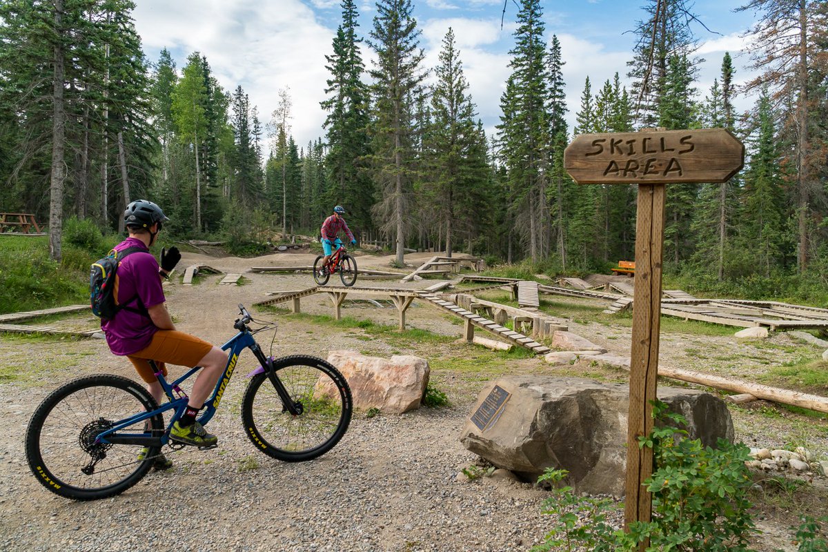 ZenSeekers's tweet photo. In Hinton, you can hit their many bike trails and bike park - plus rent some sweet bikes and enjoy delicious food and brews.
https://t.co/9wXclQxAqW
#ExploreNWAB #exploreHinton #bikeHinton #explorealberta @bikehinton @ViciousCanada @foldingmountain @Stasher_BC @TravelAlberta https://t.co/XJ4zt1eKfJ