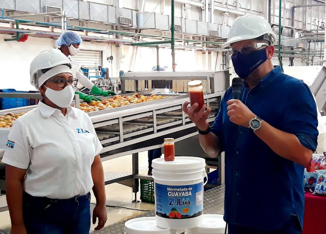 indervenezuela's tweet photo. #NotasInder | La Gran Misión AgroVenezuela reactiva Planta Procesadora de Frutas ¨La Gloria de Dios¨ en el estado Zulia https://t.co/m3ffF8waVH #ClaseObreraProductiva https://t.co/WVOf1J2Drq