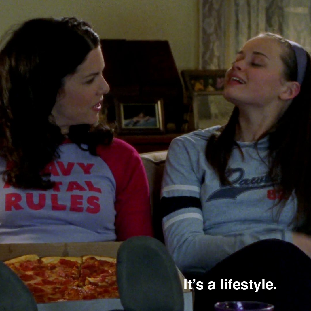 GilmoreGirls's tweet photo. It's our responsibility as your favorite TV show to make sure you watch other amazing TV Shows https://t.co/1ATQxC6Lfx