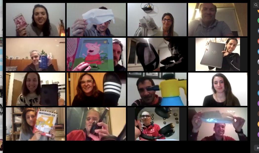 andradadani's tweet photo. Trazar un camino juntos, hacernos preguntas, navegar la complejidad, aceptar la incertidumbre y abrazar las emociones (+ algo de caos!). Un equipo diverso que promete!
Empezamos Estrategia 3.0 en @utditella con @xgauto!

Gracias Cooks! @latodaterreno @MarcelaPelz @jesiwaldmann https://t.co/jj2rt8yUco