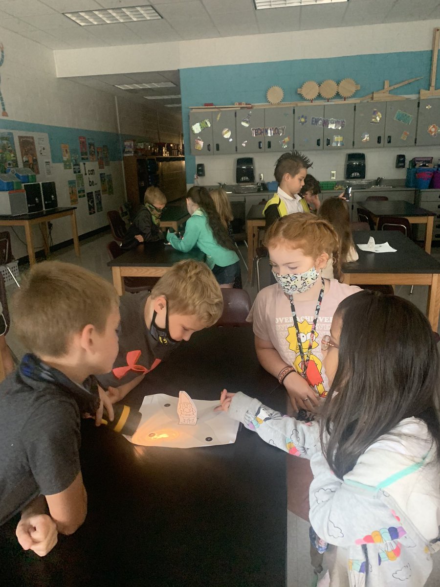 Lisa Williams tweet media