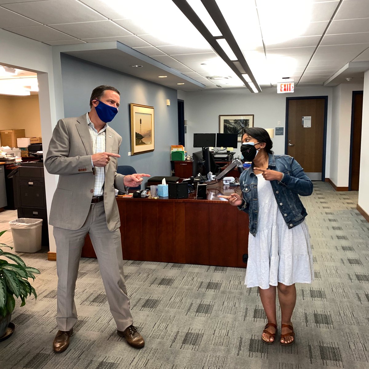 JamesHerbert's tweet photo. Really enjoyed catching with former USG chair Raica Mirza today. Welcome back to campus Raica! #MaskUpUNE #Universityofnewengland https://t.co/MB4szxmkOY