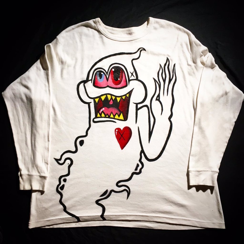 TheChynnaMane's tweet photo. “ISEEDEADPEOPLE” long sleeve 1/1 https://t.co/tBhhHdGPqV