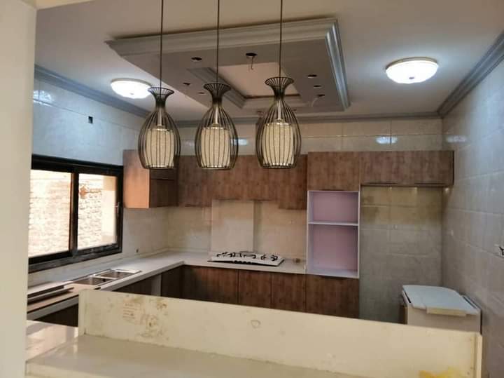 nsf_su's tweet photo. عماره بكافوري مربع 9
التصميم لخمسة طوابق
 الجاهز الان 4 طوابق + بدروم
المساحه الكليه : 300 متر تفتح في ميدان
التفاصيل كالآتي :
الطابق الارضى + الطابق الأول عباره عن فيلا دوبلكس بسلم داخلي تشطيب ديلوكس (( مفروشه بالكامل)) + مكيفات اسبيلت.. https://t.co/5VIwwjkmgs