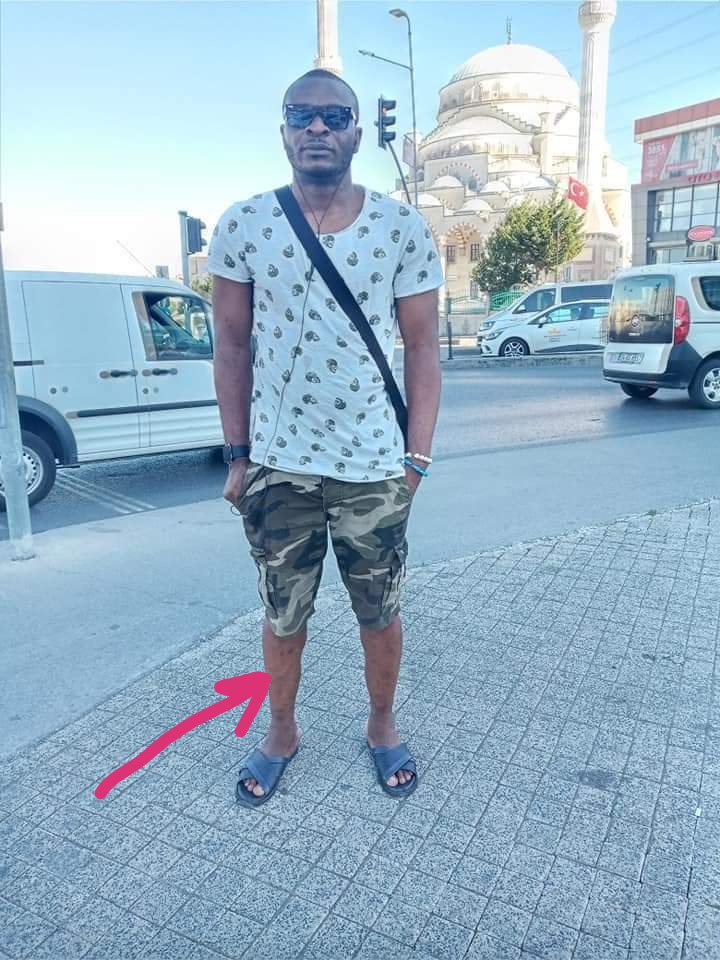 Ezepatricktwit1's tweet photo. Ijele speaks and Ijele speaks tv.
😳😳😳😳😳🤔🤔🤔🙉🙉🙉🙉.

Now you know who he is? Agbolo.
Just see the kind of human being you follow on social media, listening to trash he says against @MaziNnamdiKanu. Look @hislegs https://t.co/wYNDPbVO4T