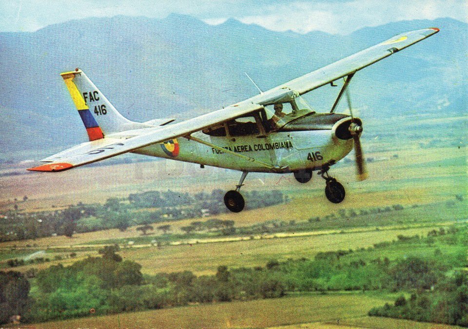 El Cessna T-41 “Mescalero” que por 52 años ha servido para la formación de pilotos de la <a href="/FuerzaAereaCol/">Fuerza Aeroespacial Colombiana</a> será reemplazado por el Cessna 172 en su versión mas moderna, esto será a mediados del 2021.

Todo un guerrerito este avión.