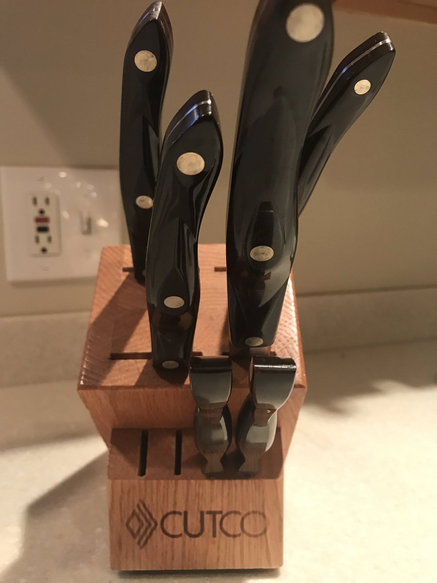 YJackmurphy's tweet photo. Haven’t seen the CutCo knife in years.....in college I sold them , while knocking on doors with only initial sales being able to leave with a Pear knife sale...
#cutco https://t.co/OKm0YZi9V8