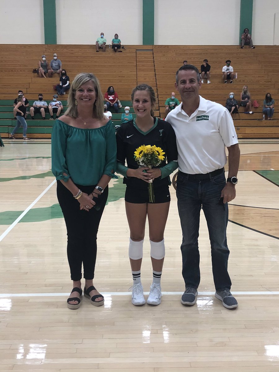 YHSAthletics's tweet photo. Congrats to our volleyball senior: Abby Johnson https://t.co/QeAEaCcWmM