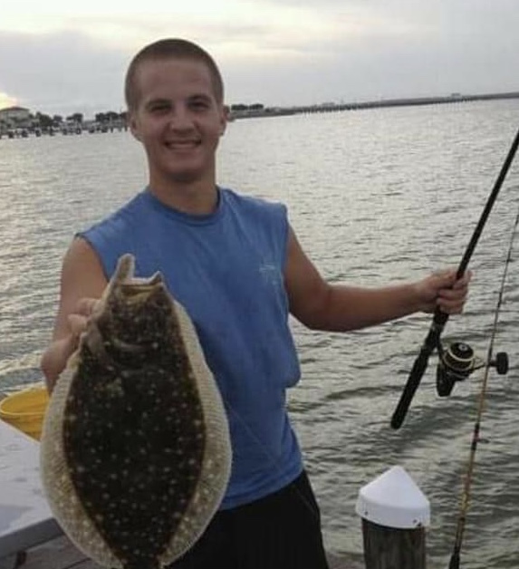 streetSinger9's tweet photo. Flounder anyone 🙂 🎣 
#Fishing 
#CellphonePicture https://t.co/d5fkxFBNpw