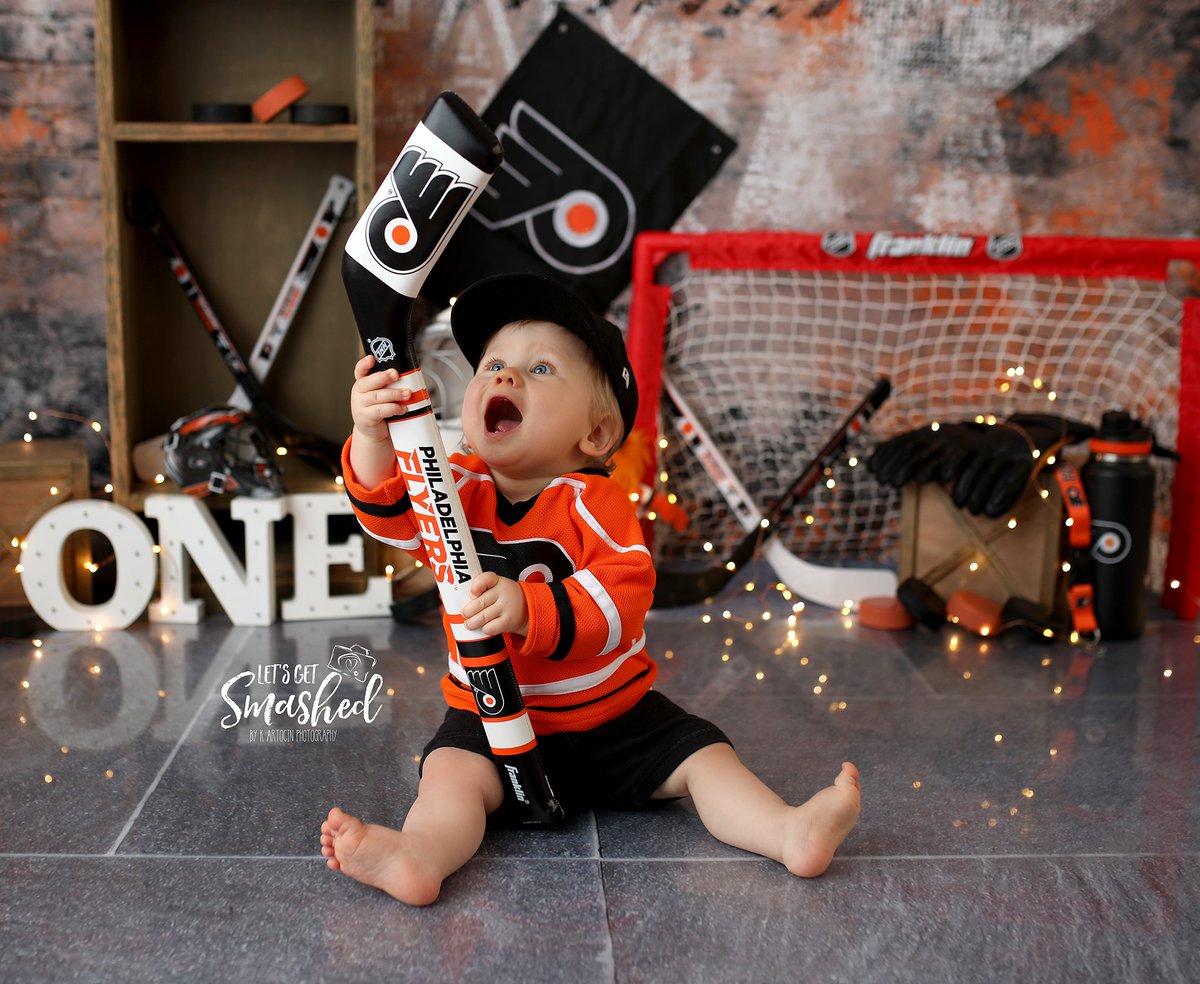RyanWithAnI's tweet photo. It might be hitting me a little harder since Andy was diagnosed with cancer in June... But the chills I just got hearing that Oskar is playing tonight cannot be explained. #letsgoflyers #oskarstrong #andysarmy https://t.co/HE6m2q8CNR