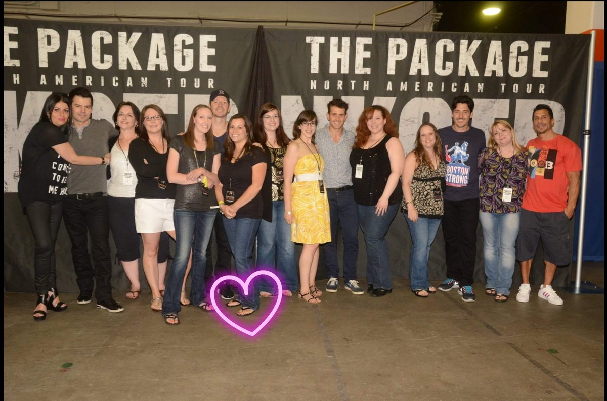 JustForNewKids's tweet photo. #Blockheads, help a sister out. Would love for the family of @trish1226 to be comforted in their grief knowing members of @NKOTB knew she passed. She loved them so much, the family mentioned the band in her obit. She was a @DonnieWahlberg girl.  Please RT. #RIPTricia https://t.co/dPPvaT0K6f