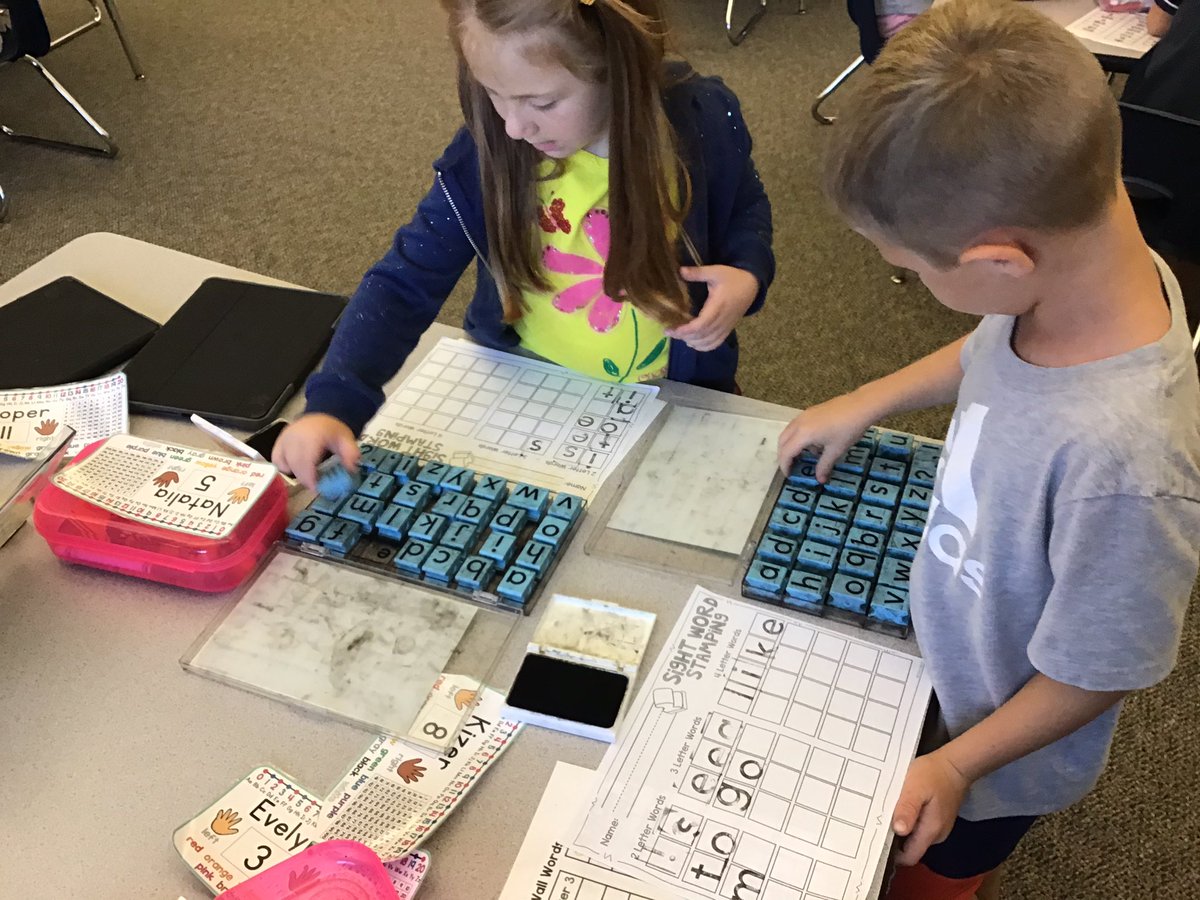 MissReynoldsAC's tweet photo. One of our goals this week was to grow our Word Work stamina.
Stamps, magnetic letters app, whiteboards and smelly markers are just a few ways we’re building our words! https://t.co/fbidkHfxb9