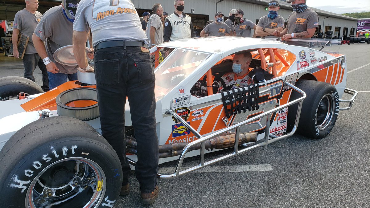 RacingAmerica's tweet photo. #NWMT: Final preparations have been completed, @RyanPreece_ and the @NASCAR Whelen Modified Tour roster are ready to qualify at @ThompsonSpdwy.
Get #Thompson150 updates at Race Day Now: https://t.co/ukc3za6ZNw https://t.co/UJdkzjEQRG