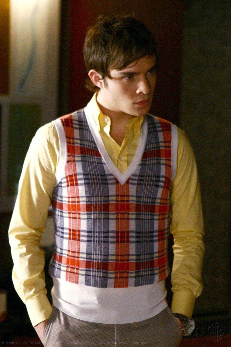 gg_scene's tweet photo. El cambio de chuck fue iconic https://t.co/Md2gsKHnju