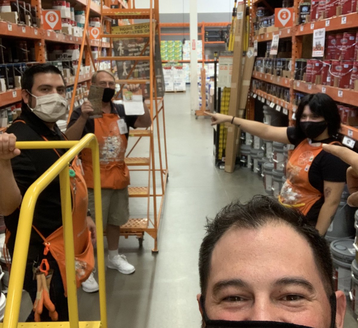 Dan in paint back only 2 weeks and both weeks he was our VOC winner!!! Thank you for living our values and providing excellent customer service!!! Enjoy those GC’s!! <a href="/oda427/">oda42</a> <a href="/ReneeTaylor13/">Renee Taylor</a> @RHd476 <a href="/PabstBen/">Ben Pabst</a> <a href="/DerekGuidroz/">Derek Guidroz</a>