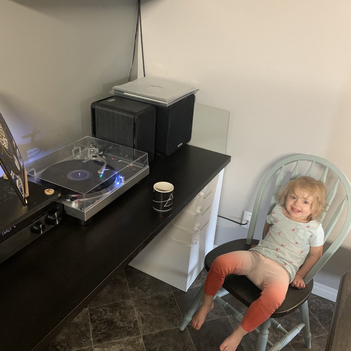 blashyrkhMRD's tweet photo. Bonus Pic
My daughter gets jacked when I play records. In her tiny voice she growls “metal” and “daddo”❤️🤘🏻 https://t.co/yl389SZK3u