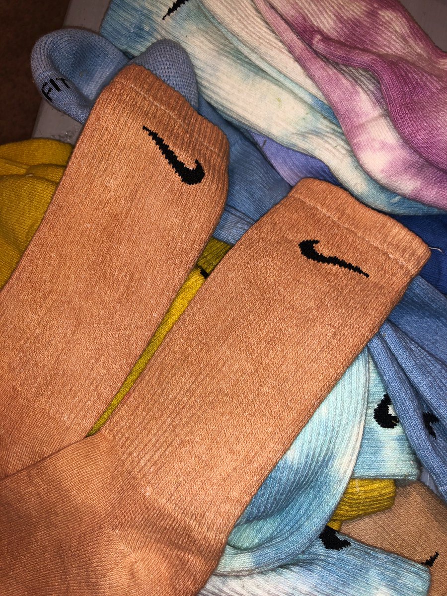 I tie-dye and ombré Nike crew socks. Follow me on Instagram @jordiesocks ✨🌈