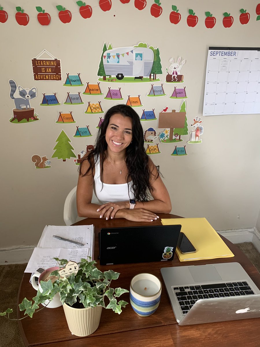 MrsMontanari's tweet image. Day 1 in the books! So excited to “see” my students again tomorrow morning! #firstdayofschool2020 #virtualfirstday