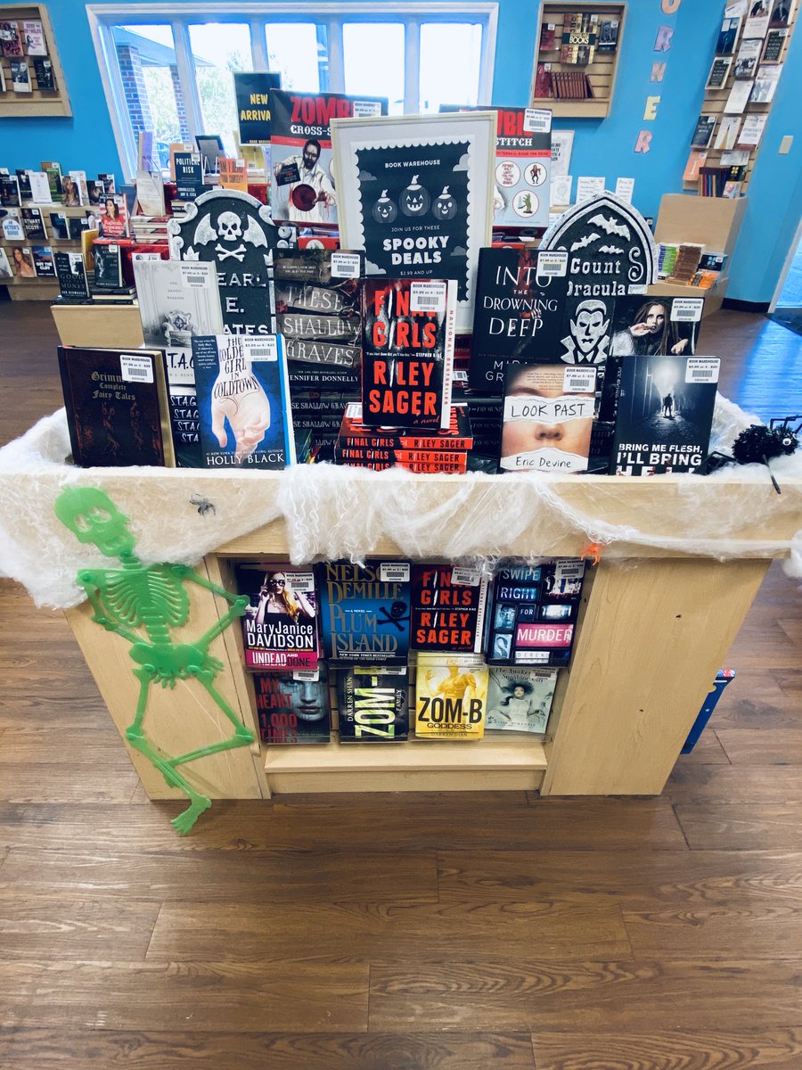 BookWarehouseMC's tweet photo. Come check out our spooky deals on adult and young adult scary thriller and mystery books! We have great Halloween reads for all ages! ๐ฆ๐งโโ๏ธ๐
#bookwarehousemc #BookStore #bundleandsavemc #FollowUsOnTwitter #halloween2020 #spooky https://t.co/0xQE5P8GYB
