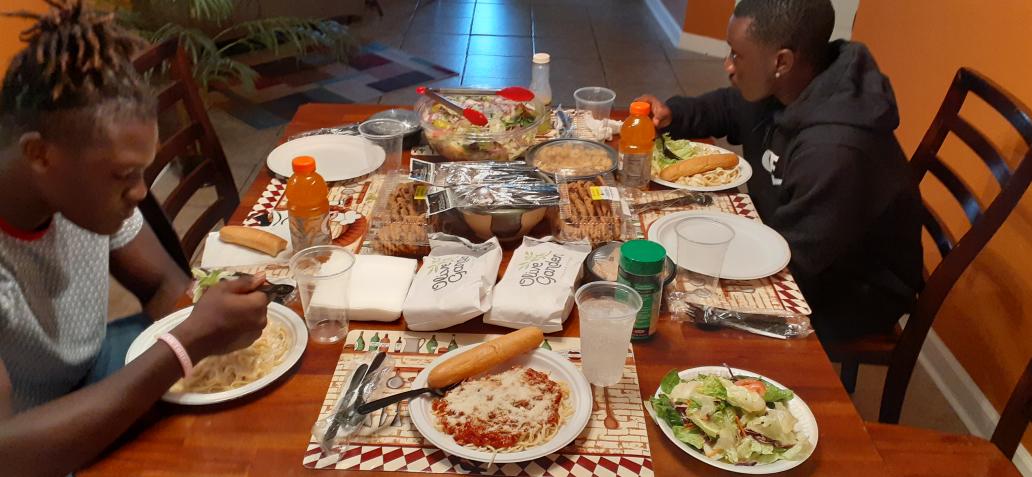 BWickPiratesDC's tweet photo. A few OLBs breaking bread with Coach!
#OliveGarden 
#AllAboutTheFamily
#GameMeal https://t.co/m72ti8BvvF