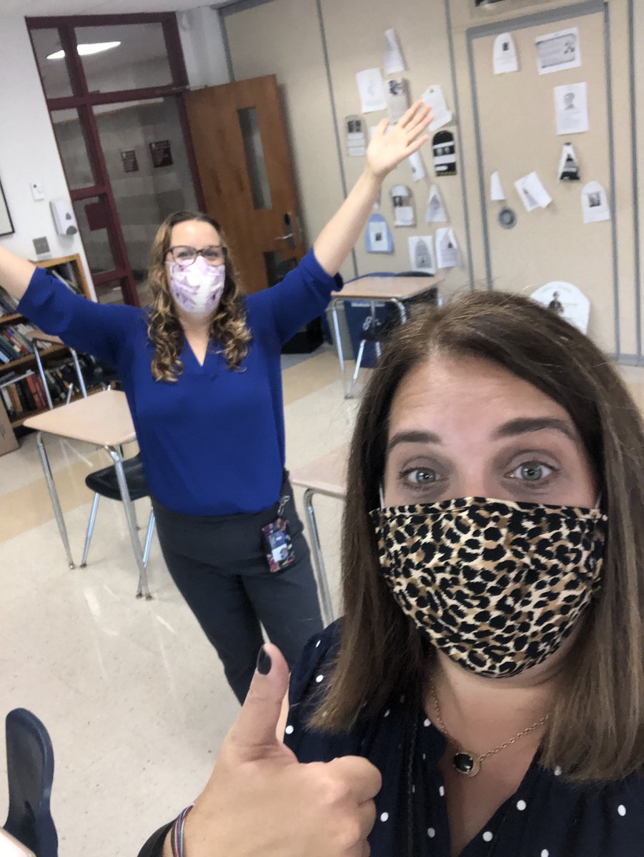JessicaLeitman's tweet photo. Day 1! Welcome back brought to you by Keener & Leitman! #bigairhighfives #wearesmilingunderourmasks #kleit #wearingfashionablemasks #mypartneristheBEST https://t.co/90LfJeKtru