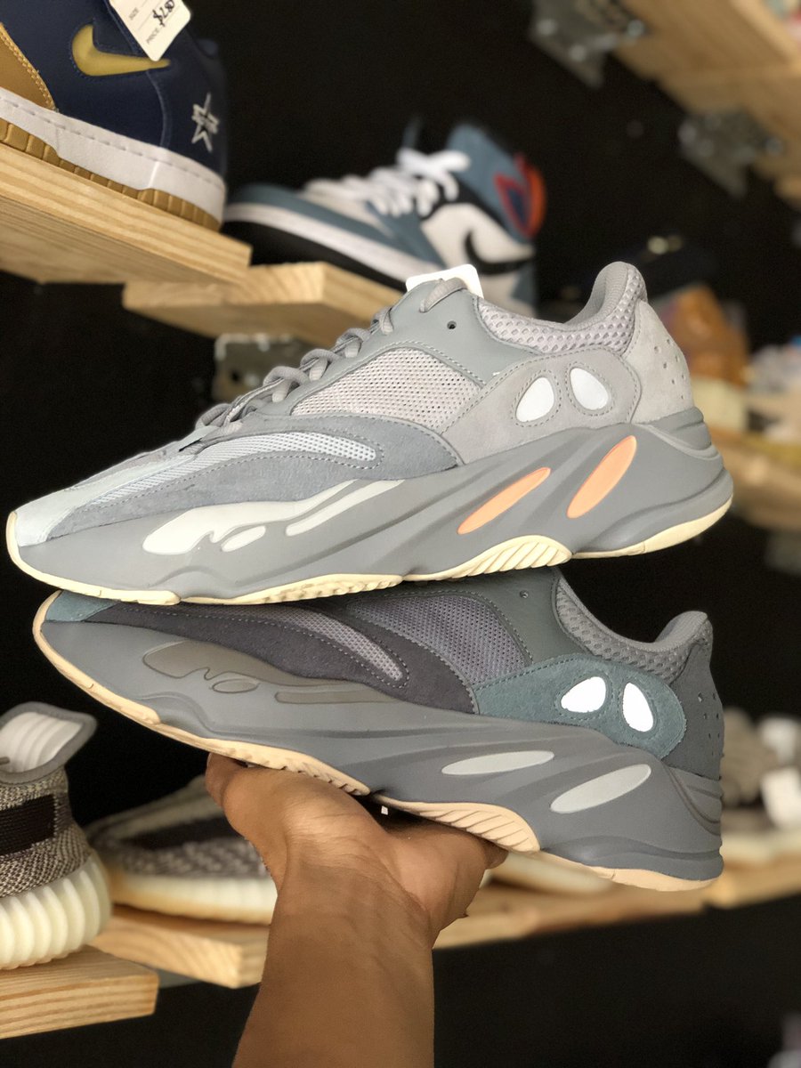 wanderxhou's tweet image. Both size 10.5
$360 inertia
$350 teal blue
Open to trades and offers on both!