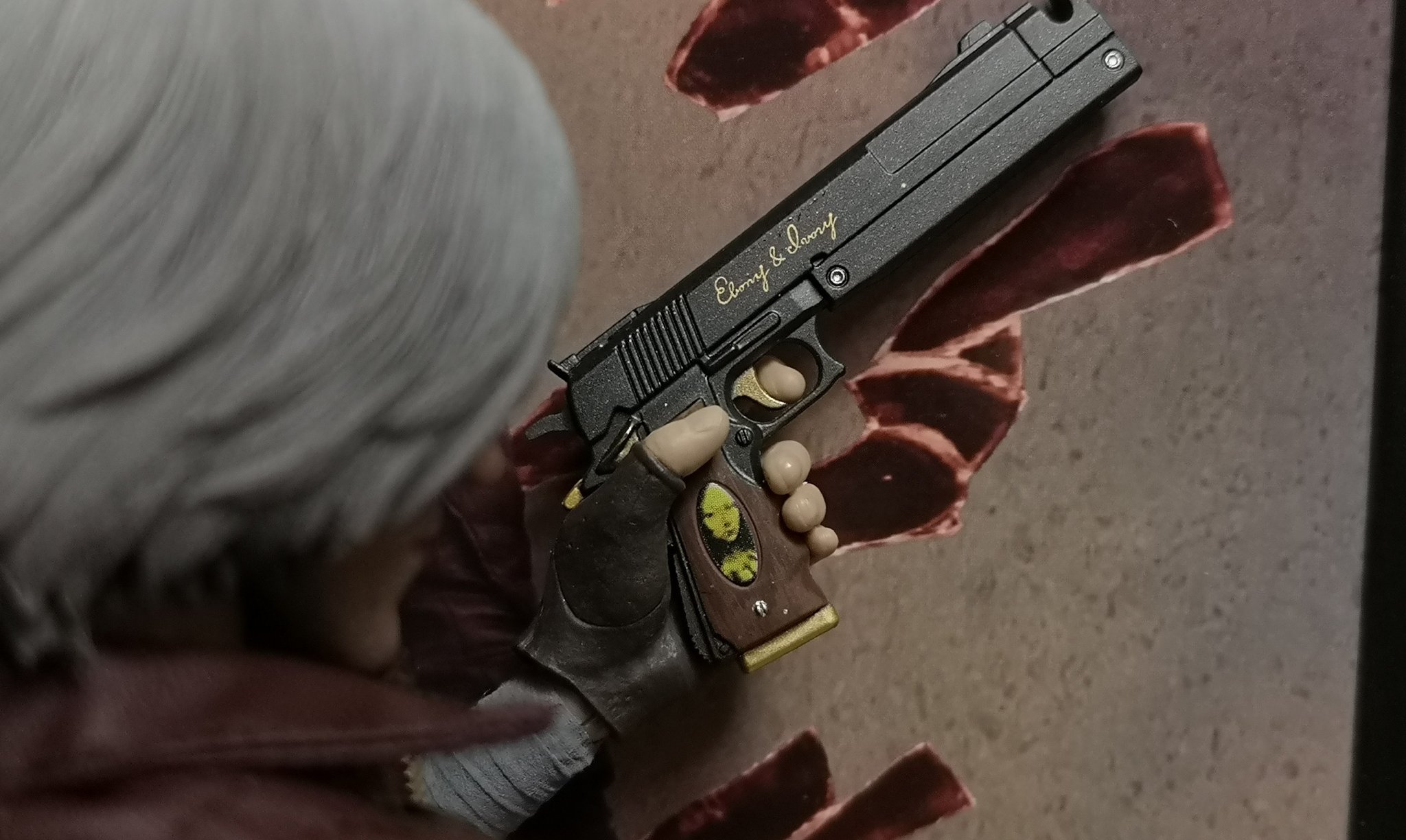 ケイト ダンテの愛銃 エボニー アイボリー ケイト ダンテの愛銃 エボニー アイボリー