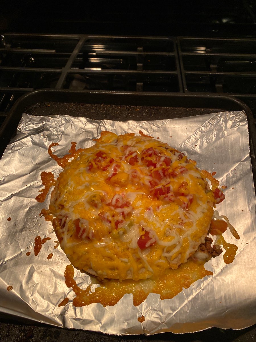 NickDre007's tweet photo. @DougBenson I own the last one. #lastmexicanpizza
#tacobell #mexicanpizza https://t.co/Z83r3zBhdt