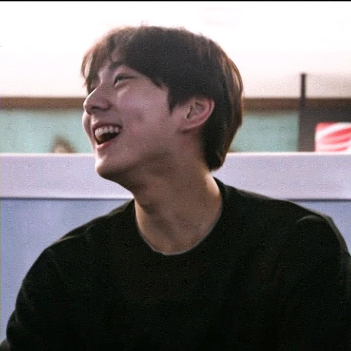 Jungwon reaching peak happiness ; a short but adorable thread ♡