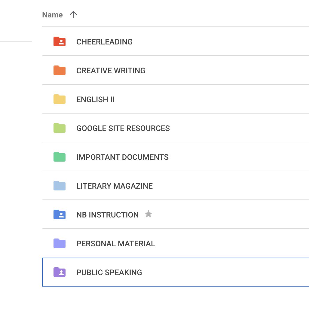 It took a few hours, but this feels SO nice! Starting the school year with a completely organized (and color coded 👏🏼) drive.