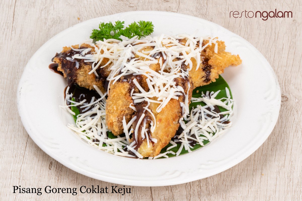 restongalam's tweet photo. Pisang goreng coklat keju, renyahnya pisang goreng dipadukan dengan manisnya coklat pasta dan gurihnya keju. Tersedia disemua cabang Resto Ngalam https://t.co/QO8RFrMgMO