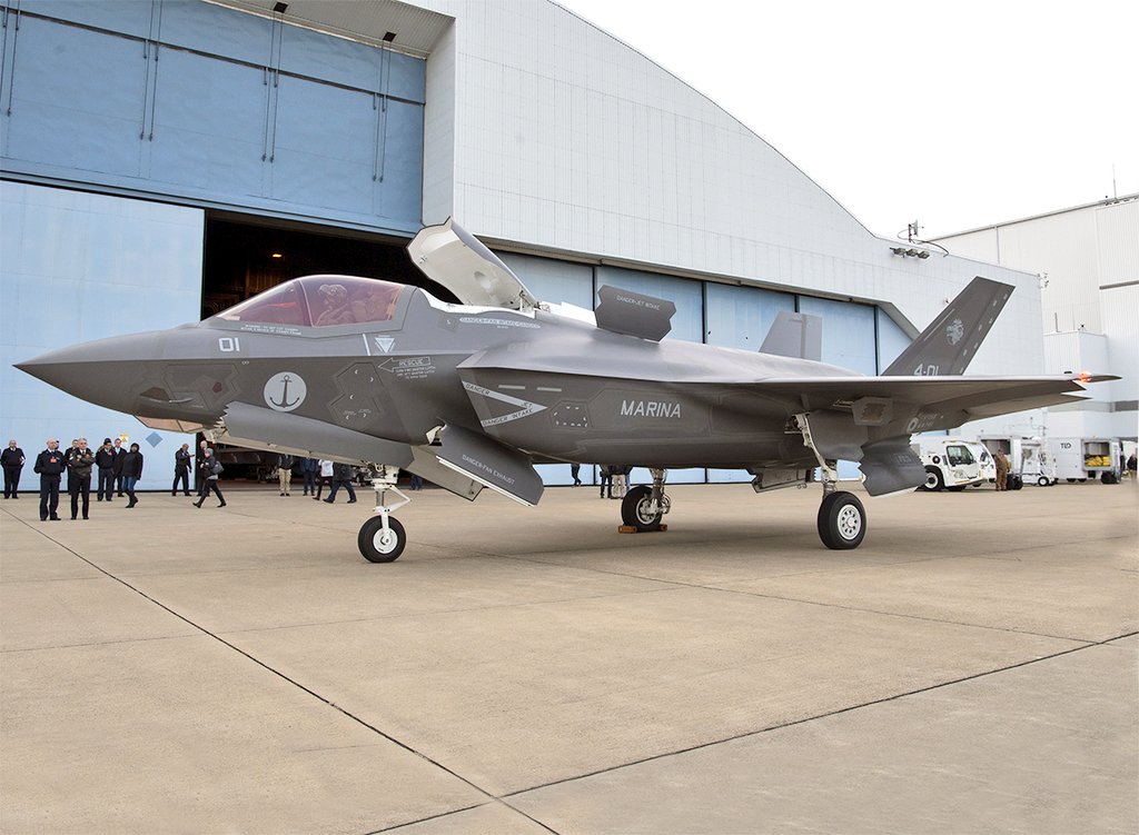 FlMichele69's tweet photo. Chapter #F35 Italy🇮🇹
#ItalianAirForce
#F35A 12+48
#F35B 1+14
Wing
#32Wing AB Amendola
#ItalianNavy
#F35B 2+13
NAS Grottaglie
CVL Cavour & Garibaldi
LHD Trieste>2022
#CentralMediterranean advanced AB for #F35B IAF&⚓
AB Pantelleria
Lampedusa
@ItalianAirForce @ItalianNavy @thef35 https://t.co/5Cq6cvgEeQ