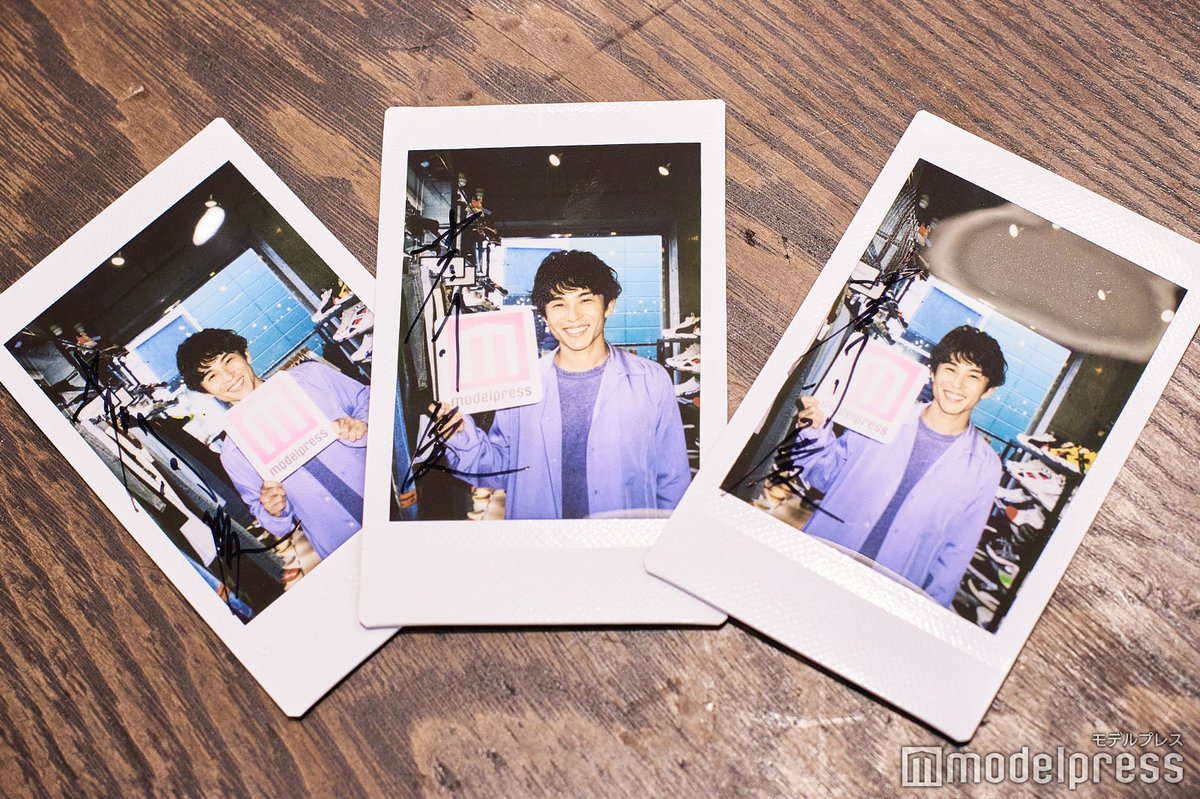 読者プレゼント✨／ #中尾明慶 さんの直筆サイン入りチェキを3名様に