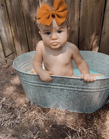 Our attempt of a milk bath!😍