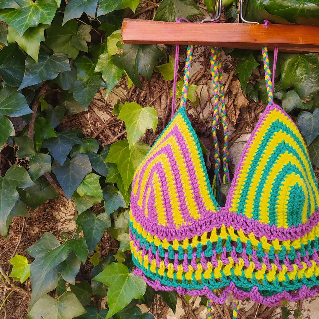 more_nyt's tweet photo. BuenoOo me di cuenta de que acá no subí nada, empecé con un emprendimiento de tops (por ahora solo eso) tejidos a crochet con muchos colores, a pedido y medida, todos los talles y sin género.
@ tejidos.supralunares en ig
Se agradece la difusión🌼💜 https://t.co/FJDqpdhTxA