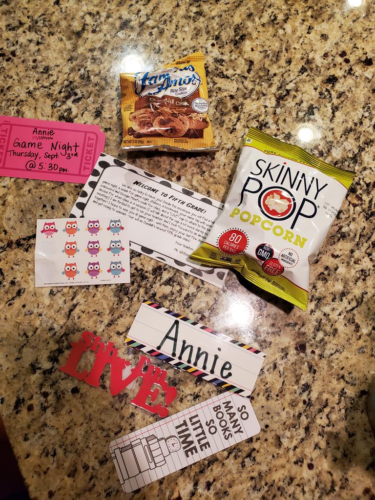 kkarpus's tweet photo. Special shout out to @MrWhiteley1 and @MsChappell_ who drove to every student's house to deliver welcome back goodies. As a parent, I can't tell you how special this is! As a colleague, I am in awe of your commitment to our @TeamDundalkES students. 💚💛🦉💚💛 https://t.co/tREasxkRvW