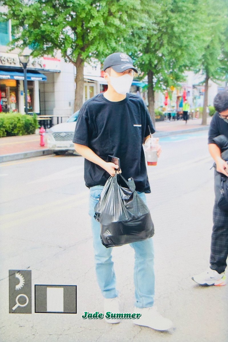 JADEsummer621's tweet photo. 200904 뮤직뱅크 프리뷰

😳💘

#KARD #카드 #JSEPH #제이셉 #김태형 https://t.co/sNm1L9n3b3