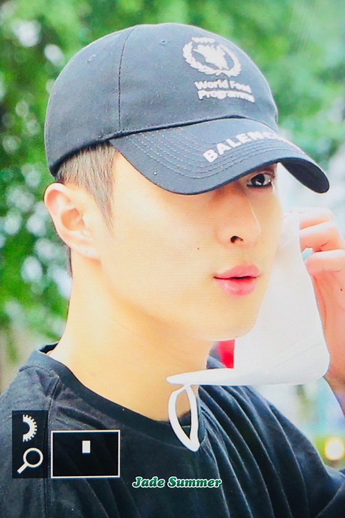 JADEsummer621's tweet photo. 200904 뮤직뱅크 프리뷰

아 세상에.. 사랑행...😭💖

#KARD #카드 #JSEPH #제이셉 #김태형 https://t.co/6lUBnJxPrl
