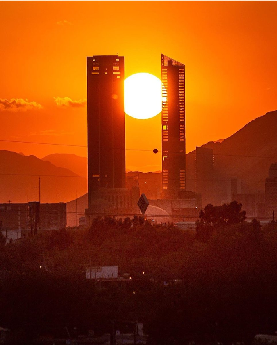 Así se despide el Sol una tarde de septiembre en Monterrey
📸 <a href="/maga_gaga/">Maga</a>