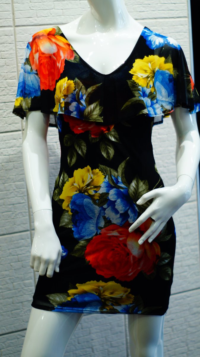 BtiqueBelissimo's tweet photo. We got your flower dress covered at BB 💃. https://t.co/z1XocKZsUq 👗 #fashion #fashionista #mtlmoments #fashionaddict #montrealblogger #mtlfashion #fashionmtl #montrealboutique #fashionmontreal #plazasthubert #montrealfashion #flowerdress #womenfashion #canadianfashion https://t.co/lYcS1EHnSh