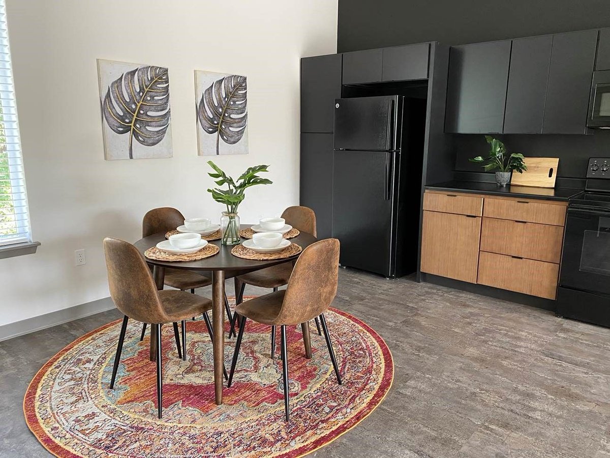 TLCProperties's tweet photo. Ready for the next level? Embrace life in a sleek, sophisticated apartment, and level up at Trail's Bend Apartments.
You know you want to.
.
.
.
https://t.co/Z21FffBdFu
#springfieldmo #apartmentlife #sleek #sophisticated #tlclife #sgf https://t.co/jtH20iKN82