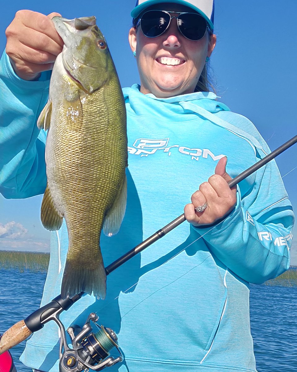 veenstramarcel1's tweet photo. Putting the @lews_fishing spinning rod to work! #mercurymarine #rangerboats #lews #lewsfishing #lewsreels #strikekinglures #strikeking #smallmouth #coffeetube #guidetrip #lakestclair https://t.co/TURfSNTSqh