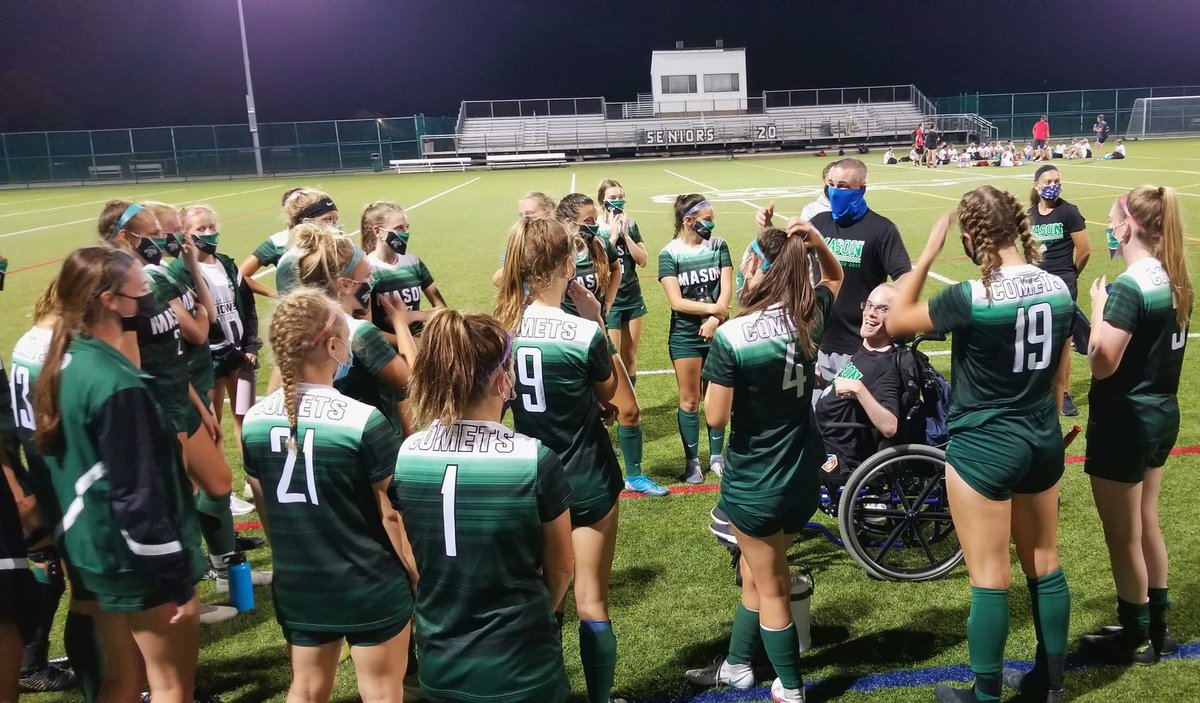 bradleyct99's tweet photo. Congratulations Mason Women's Varsity Soccer!! ⚽️⚽️⚽️ to 0 win over Fairfield. We played together really well and I loved all the cheering from the team and parents tonight. 💚🖤 GO MASON! 😃👍 @Mason_W_Soccer @MHSComets https://t.co/UV7NFBm72J