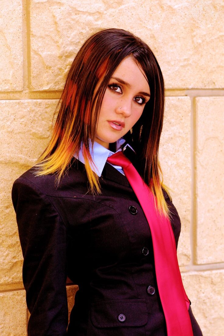 rfl0001's tweet photo. the original e-girl https://t.co/EY9lF85sSm